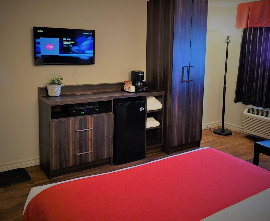 Hotel Et Motel Le Chateauguay Québec Dış mekan fotoğraf