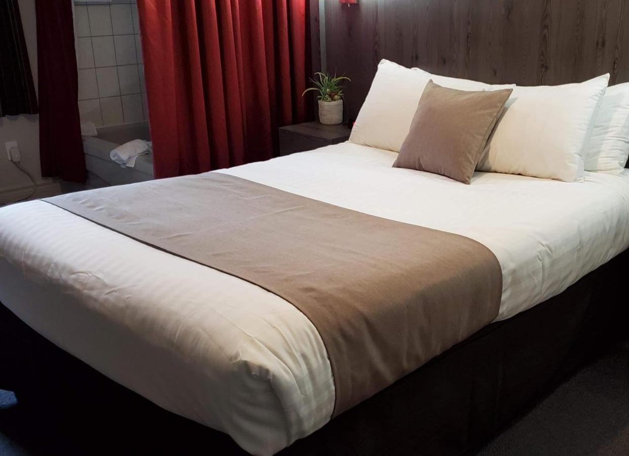Hotel Et Motel Le Chateauguay Québec Dış mekan fotoğraf