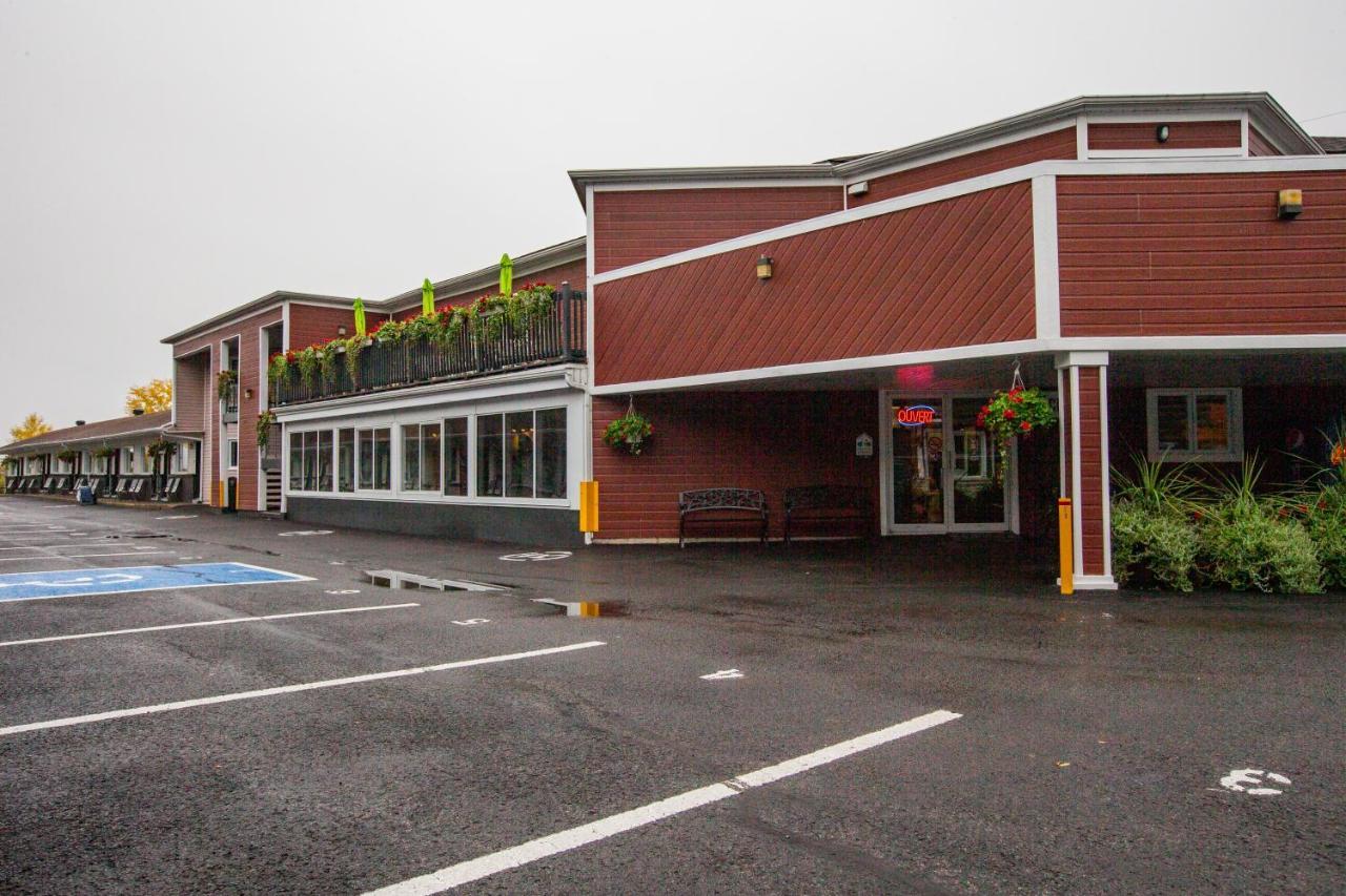 Hotel Et Motel Le Chateauguay Québec Dış mekan fotoğraf